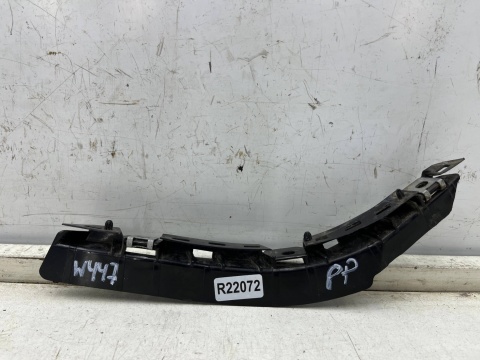 Ślizg Mercedes Vito w447 2014r.- PRAWE przednie mocowanie zderzaka wspornik uchwyt prawy przód a4478850421 Ślizg Mercedes Vito w447 2014r.- PRAWE przednie mocowanie zderzaka wspornik uchwyt prawy przód a4478850421