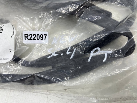 Uszczelka Renault Scenic 4 IV 16-22r. NOWA dolna gumowa uszczelka prawych tylnych drzwi prawy tył 828383716r Uszczelka Renault Scenic 4 IV 16-22r. NOWA dolna gumowa uszczelka prawych tylnych drzwi prawy tył 828383716r