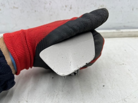 Zaślepka dyszy spryskiwaczy Volvo XC90 II LIFT 24r.-  PRAWA zaślepka zderzaka na spryskiwacz reflektora 32345719 Zaślepka dyszy spryskiwaczy Volvo XC90 II LIFT 24r.-  PRAWA zaślepka zderzaka na spryskiwacz reflektora 32345719