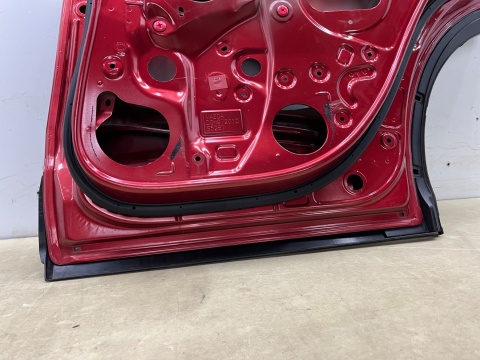 Drzwi Mazda CX-30 19r.- prawe tylne prawy tył DGH972010 Drzwi Mazda CX-30 19r.- prawe tylne prawy tył DGH972010