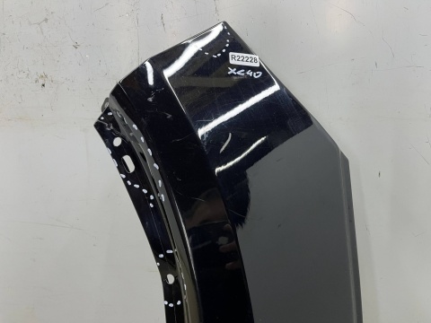 Błotnik Volvo XC40 17r.- lewy przedni lewy przód 31457583