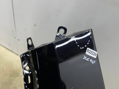 Błotnik Volvo XC40 17r.- lewy przedni lewy przód 31457583