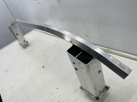 Belka zderzaka Volvo S60 III sedan V60 II kombi 18-24r. przednie dolne wzmocnienie zderzaka pasa dolna belka chłodnicy przód Belka zderzaka Volvo S60 III sedan V60 II kombi 18-24r. przednie dolne wzmocnienie zderzaka pasa dolna belka chłodnicy przód