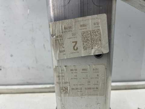 Belka zderzaka Volvo S60 III sedan V60 II kombi 18-24r. przednie dolne wzmocnienie zderzaka pasa dolna belka chłodnicy przód Belka zderzaka Volvo S60 III sedan V60 II kombi 18-24r. przednie dolne wzmocnienie zderzaka pasa dolna belka chłodnicy przód