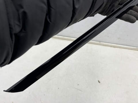 Listwa Audi A8 D5 17r.- NOWA lewa nakładka zgarniająca szyby przedniej czołowej zaślepka 4n0854327 Listwa Audi A8 D5 17r.- NOWA lewa nakładka zgarniająca szyby przedniej czołowej zaślepka 4n0854327