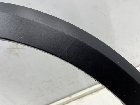 Listwa Citroen C4 III 20r.- lewy przedni rant nadkola błotnika nakładka lewy przód 9832959080 Listwa Citroen C4 III 20r.- lewy przedni rant nadkola błotnika nakładka lewy przód 9832959080