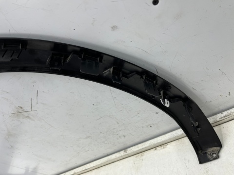 Listwa Citroen C4 III 20r.- lewy przedni rant nadkola błotnika nakładka lewy przód 9832959080 Listwa Citroen C4 III 20r.- lewy przedni rant nadkola błotnika nakładka lewy przód 9832959080