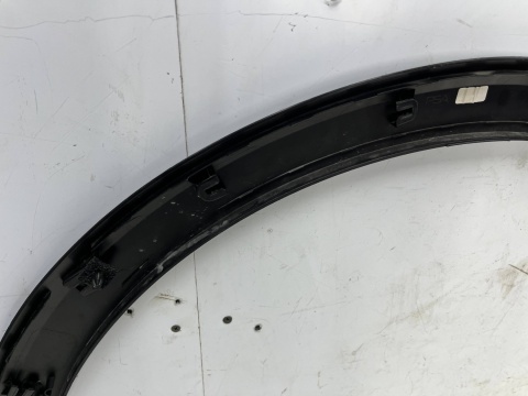 Listwa Citroen C4 III 20r.- lewy przedni rant nadkola błotnika nakładka lewy przód 9832959080 Listwa Citroen C4 III 20r.- lewy przedni rant nadkola błotnika nakładka lewy przód 9832959080