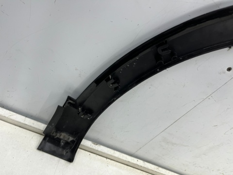 Listwa Citroen C4 III 20r.- lewy przedni rant nadkola błotnika nakładka lewy przód 9832959080 Listwa Citroen C4 III 20r.- lewy przedni rant nadkola błotnika nakładka lewy przód 9832959080