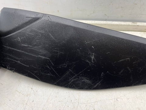 Listwa Iveco Daily 4 IV 14-19r. nakładka błotnika prawego przedniego prawy przód 5801847156 Listwa Iveco Daily 4 IV 14-19r. nakładka błotnika prawego przedniego prawy przód 5801847156