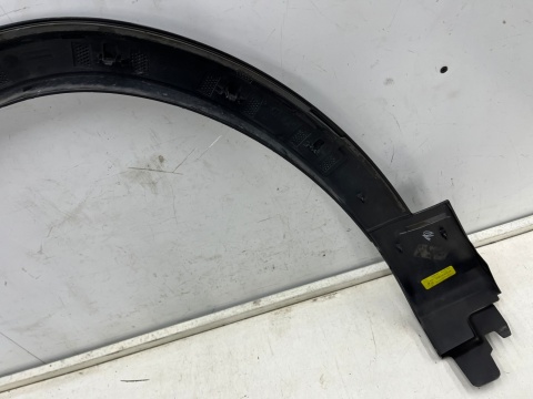 Listwa Mercedes GLB x247 AMG 19r.- prawy przedni rant nadkola błotnika nakładka prawy przód a2478858002 Listwa Mercedes GLB x247 AMG 19r.- prawy przedni rant nadkola błotnika nakładka prawy przód a2478858002