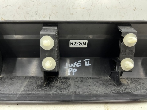 Listwa Nissan Juke II 2 F16 N-Design 19r.- PRAWA przednia dolna nakładka drzwi bocznych prawy przód 80870-6paoa 808706paoa Listwa Nissan Juke II 2 F16 N-Design 19r.- PRAWA przednia dolna nakładka drzwi bocznych prawy przód 80870-6paoa 808706paoa