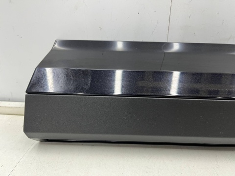 Listwa Skoda Enyaq iV 20r.- prawa przednia nakładka drzwi dolna prawy przód 5la854940a Listwa Skoda Enyaq iV 20r.- prawa przednia nakładka drzwi dolna prawy przód 5la854940a