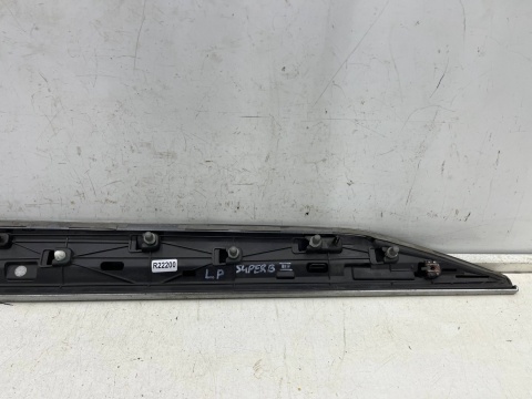 Listwa Skoda Superb 3 III sedan kombi 15-24r. lewa przednia listwa dolna drzwi lewy przód 3v0853293 Listwa Skoda Superb 3 III sedan kombi 15-24r. lewa przednia listwa dolna drzwi lewy przód 3v0853293