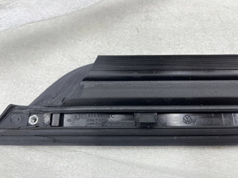 Listwa VW Phaeton 02-16r. NOWA prawa tylna dolna nakładka drzwi boczna prawy tył 3d0854950c