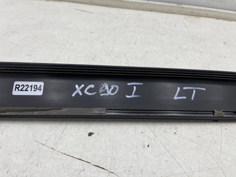 Listwa Volvo XC90 I 02-16r. LEWA tylna nakładka drzwi boczna lewy tył 09483887 Listwa Volvo XC90 I 02-16r. LEWA tylna nakładka drzwi boczna lewy tył 09483887