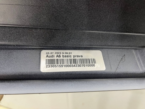 Nakładka progu Audi A6 C8 18-25r. NOWA prawa listwa progowa prawy próg zewnętrzny 4k0853856