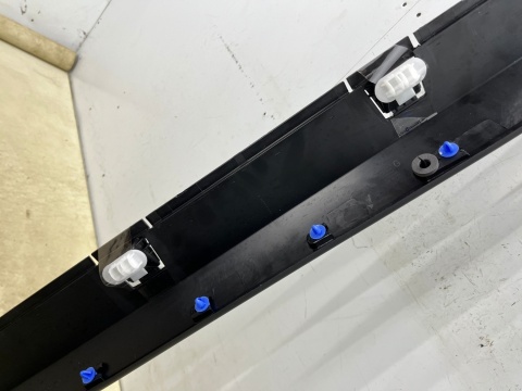 Nakładka progu Citroen C3 III 16-24r. LEWA listwa progowa zewnętrzna lewy próg 9813817480 Nakładka progu Citroen C3 III 16-24r. LEWA listwa progowa zewnętrzna lewy próg 9813817480