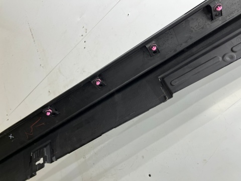 Nakładka progu Mazda 3 IV BP 19r.- prawa listwa progowa zewnętrzna prawy próg bcjh-51p41 Nakładka progu Mazda 3 IV BP 19r.- prawa listwa progowa zewnętrzna prawy próg bcjh-51p41