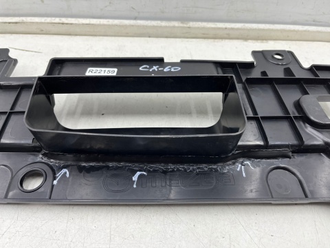 Osłona pasa przedniego Mazda CX-60 CX60 22r.- LEWA nakładka górna pokrywa zamku maski atrapy kbb3-501d3 Osłona pasa przedniego Mazda CX-60 CX60 22r.- LEWA nakładka górna pokrywa zamku maski atrapy kbb3-501d3