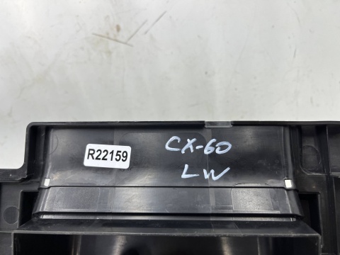 Osłona pasa przedniego Mazda CX-60 CX60 22r.- LEWA nakładka górna pokrywa zamku maski atrapy kbb3-501d3 Osłona pasa przedniego Mazda CX-60 CX60 22r.- LEWA nakładka górna pokrywa zamku maski atrapy kbb3-501d3