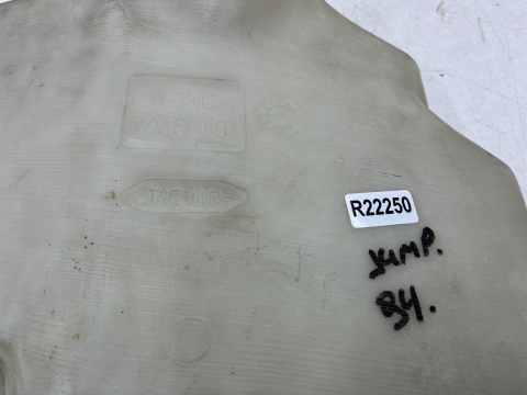 Zbiorniczek spryskiwaczy Citroen Jumper I Ducato II Boxer I 94-06r. 2.5d diesel zbiornik na płyn do szyby Zbiorniczek spryskiwaczy Citroen Jumper I Ducato II Boxer I 94-06r. 2.5d diesel zbiornik na płyn do szyby