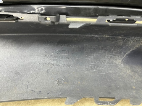 Zderzak przedni Mercedes W205 C-Klasa 14-18r. przedlift przód 6XPDC A2058800125 Zderzak przedni Mercedes W205 C-Klasa 14-18r. przedlift przód 6XPDC A2058800125