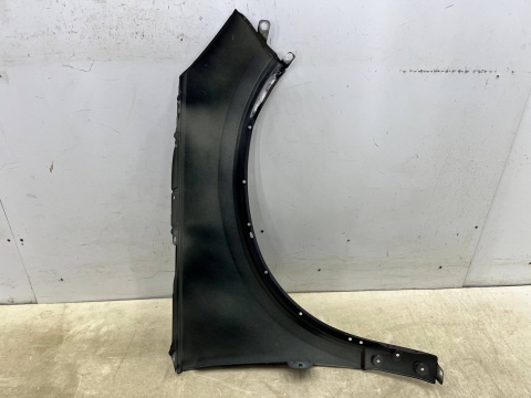 Błotnik Volvo XC40 17r.- lewy przedni lewy przód 31457583