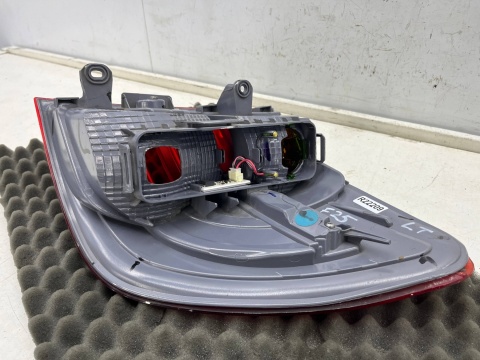 Lampa BMW X3 F25 10-17r. LEWA tylna w błotnik LED oryginalna lewy tył EUROPA 7217311 Lampa BMW X3 F25 10-17r. LEWA tylna w błotnik LED oryginalna lewy tył EUROPA 7217311