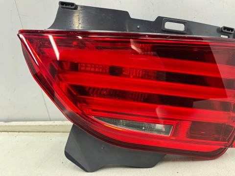 Lampa BMW F07 GT Gran Turismo 09-13r. prawa tylna w klapę bagażnika LED oryginalna EU 7199638 Lampa BMW F07 GT Gran Turismo 09-13r. prawa tylna w klapę bagażnika LED oryginalna EU 7199638