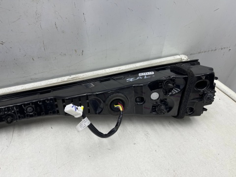 Lampa BYD Seal 2022r.- tylne światło w klape bagaznika blenda LED ekea-4107300a Lampa BYD Seal 2022r.- tylne światło w klape bagaznika blenda LED ekea-4107300a