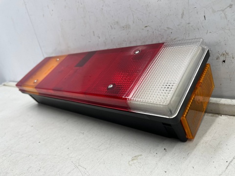 Lampa Iveco Stralis 02-19r. lewa tylna w oryginalna EU lewy tył 169400 Lampa Iveco Stralis 02-19r. lewa tylna w oryginalna EU lewy tył 169400