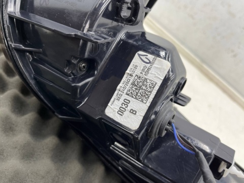 Lampa Mazda CX-30 CX30 2019r.- LEWA tylna w błotnik LED oryginalna lewy tył EUROPA Lampa Mazda CX-30 CX30 2019r.- LEWA tylna w błotnik LED oryginalna lewy tył EUROPA