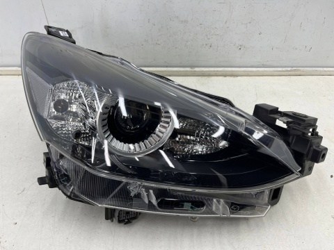 Lampa reflektor Mazda 2 III LIFT DJ DL 2019r.- PRAWA przednia LED prawy przód 13 pin d43n-51030 Lampa reflektor Mazda 2 III LIFT DJ DL 2019r.- PRAWA przednia LED prawy przód 13 pin d43n-51030