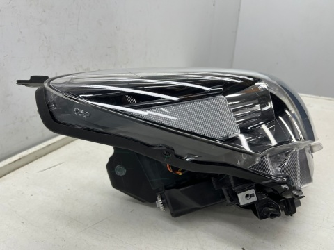 Lampa reflektor Mazda 2 III LIFT DJ DL 2019r.- PRAWA przednia LED prawy przód 13 pin d43n-51030 Lampa reflektor Mazda 2 III LIFT DJ DL 2019r.- PRAWA przednia LED prawy przód 13 pin d43n-51030