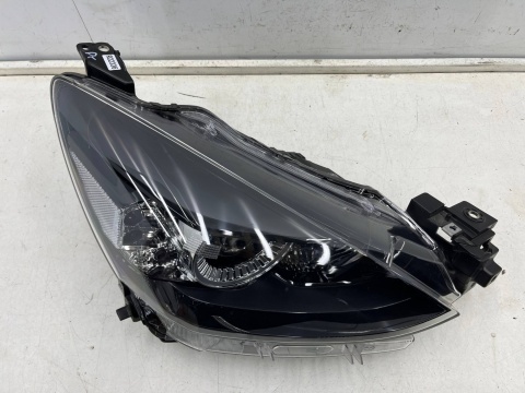 Lampa reflektor Mazda 2 III LIFT DJ DL 2019r.- PRAWA przednia LED prawy przód 13 pin d43n-51030 Lampa reflektor Mazda 2 III LIFT DJ DL 2019r.- PRAWA przednia LED prawy przód 13 pin d43n-51030