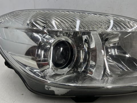 Lampa reflektor Skoda Fabia 2 II Roomster Praktik 06-15r. prawa przednia H7 soczewka prawy przód EUROPA Lampa reflektor Skoda Fabia 2 II Roomster Praktik 06-15r. prawa przednia H7 soczewka prawy przód EUROPA
