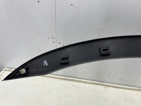 Listwa Iveco Daily 4 IV 2014r.- prawa przednia nakładka błotnika rant prawy przód 5801863939 5801863943