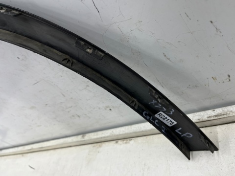 Listwa Mercedes GLC I w253 x253 15-19r. lewy przedni rant nadkola błotnika nakładka lewy przód a2538850522 Listwa Mercedes GLC I w253 x253 15-19r. lewy przedni rant nadkola błotnika nakładka lewy przód a2538850522