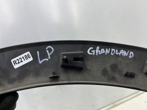 Listwa Opel Grandland I 17-24r. lewa przednia nakładka błotnika rant lewy przód yp000308xt