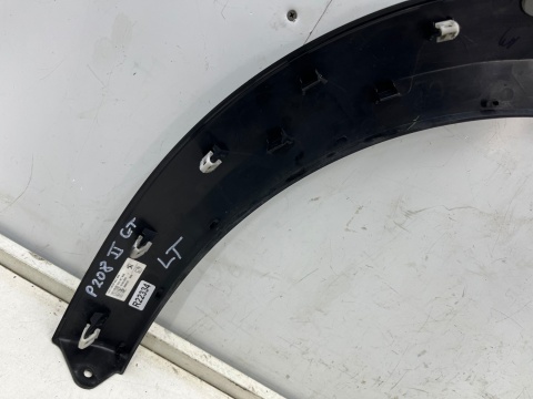 Listwa Peugeot 208 II GT line 19r.- lewy tylny rant nadkola błotnika tylnego nakładka lewy tył 9823300580