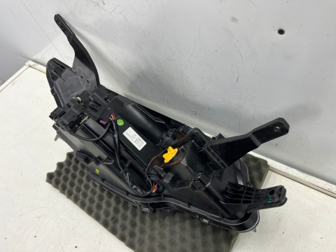 Lampa reflektor MG ZS I MG VS 17-19r.  lewa przednia soczewka + LED Europa oryginalna lewy przód 10266527 81051-110s40