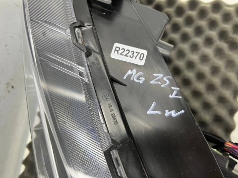 Lampa reflektor MG ZS I MG VS 17-19r.  lewa przednia soczewka + LED Europa oryginalna lewy przód 10266527 81051-110s40