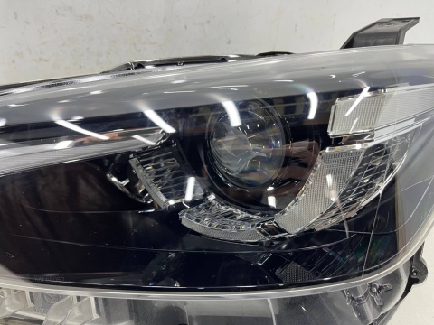 Lampa reflektor Mazda CX3 CX-3 14-21r. LEWA przednia FULL LED 10pin d10e-51040