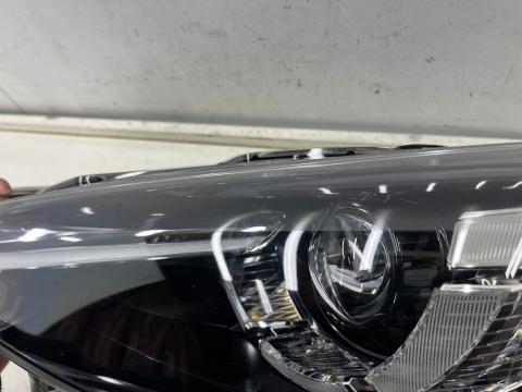 Lampa reflektor Mazda CX3 CX-3 14-21r. LEWA przednia FULL LED 10pin d10e-51040