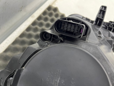 Lampa reflektor Skoda Fabia 3 III LIFT 18-22r. lewa przednia zwykła ORYGINALNA Europa lewy przód 6v1941015d