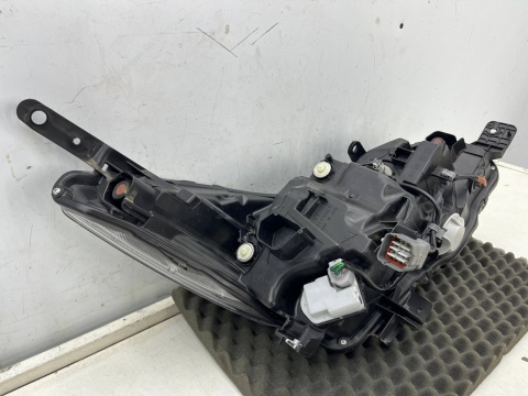 Lampa reflektor Subaru XV II Crosstrek Impreza 5 V GK 17-23r. lewa przednia Bi-LED Europa oryginalna lewy przód