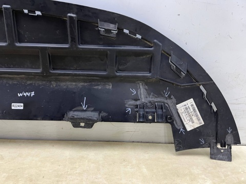 Osłona pod zderzak Mercedes Vito W447 14-19r. przednia płyta dolna podwozia pod silnik a4478850136