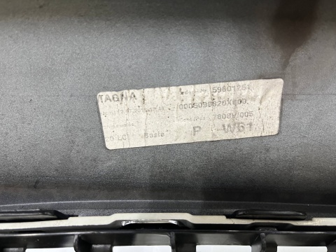Zderzak przedni BMW 1 F20 F21 15-19r. Lift przód 4XPDC 7371735