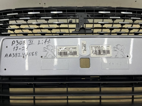 Zderzak przedni Peugeot 308 II 2 T9 17-21r. Lift przód 4XPDC AA38299433